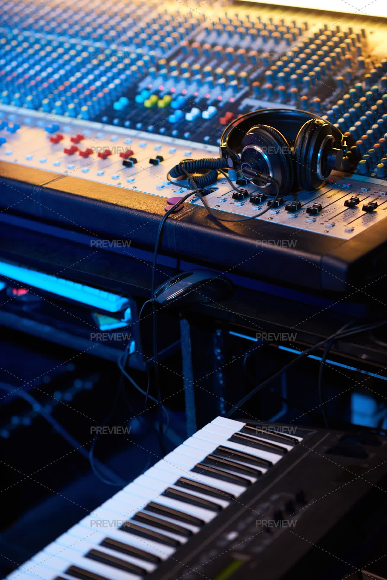 Cell Soundboard Headphones On Soundboard - Stock Photos | Motion Array