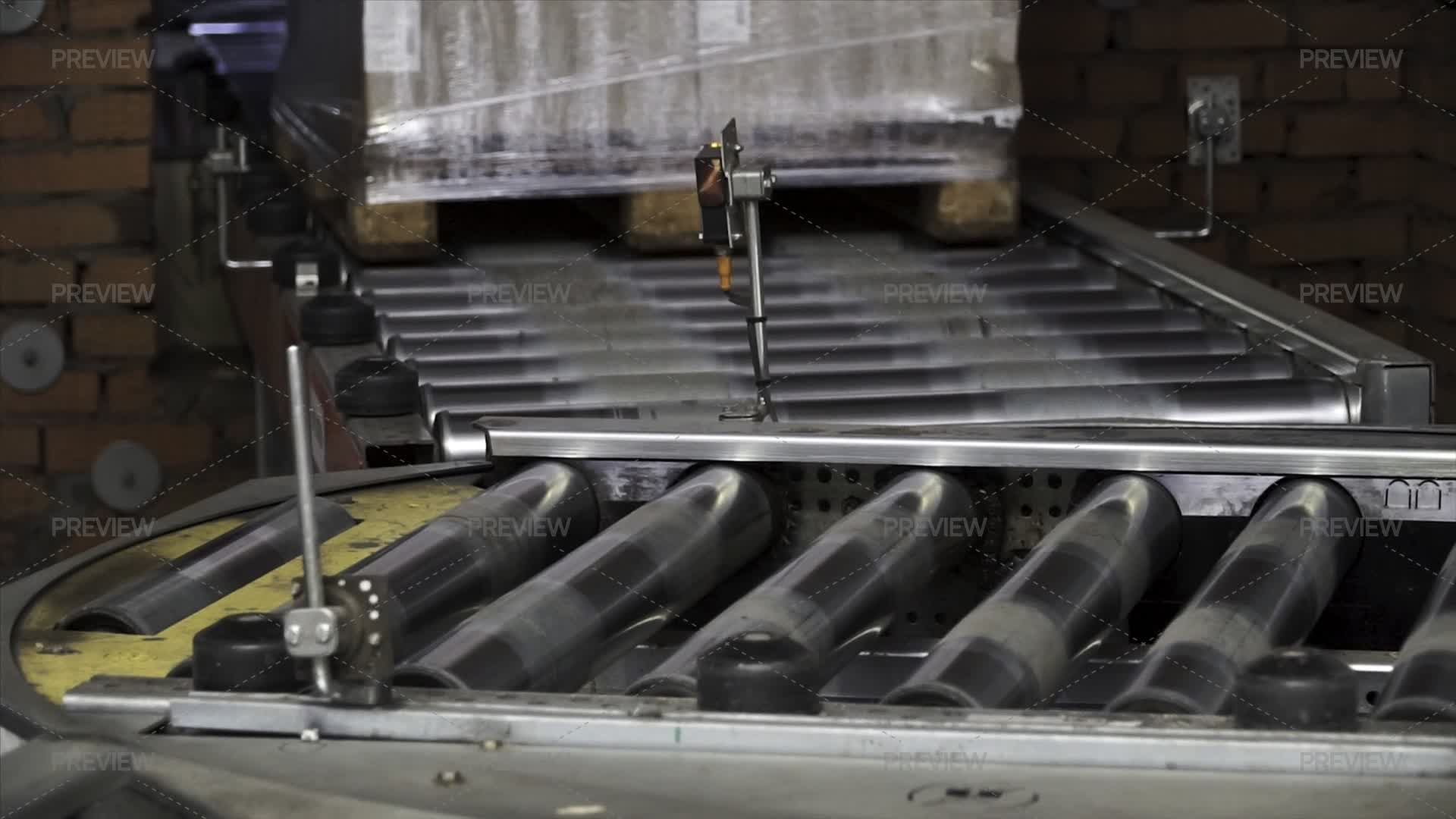 Conveyer Roller Sorting System In Distribution Warehouse. Modern Roller ...