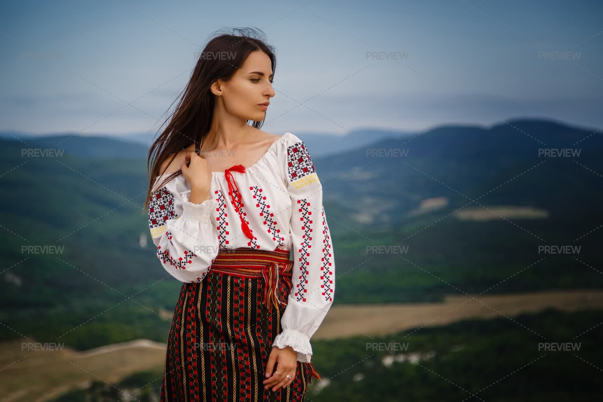 Romanian Motion Woman In Traditional Dress Of Romania - Stock Photos | Motion Array