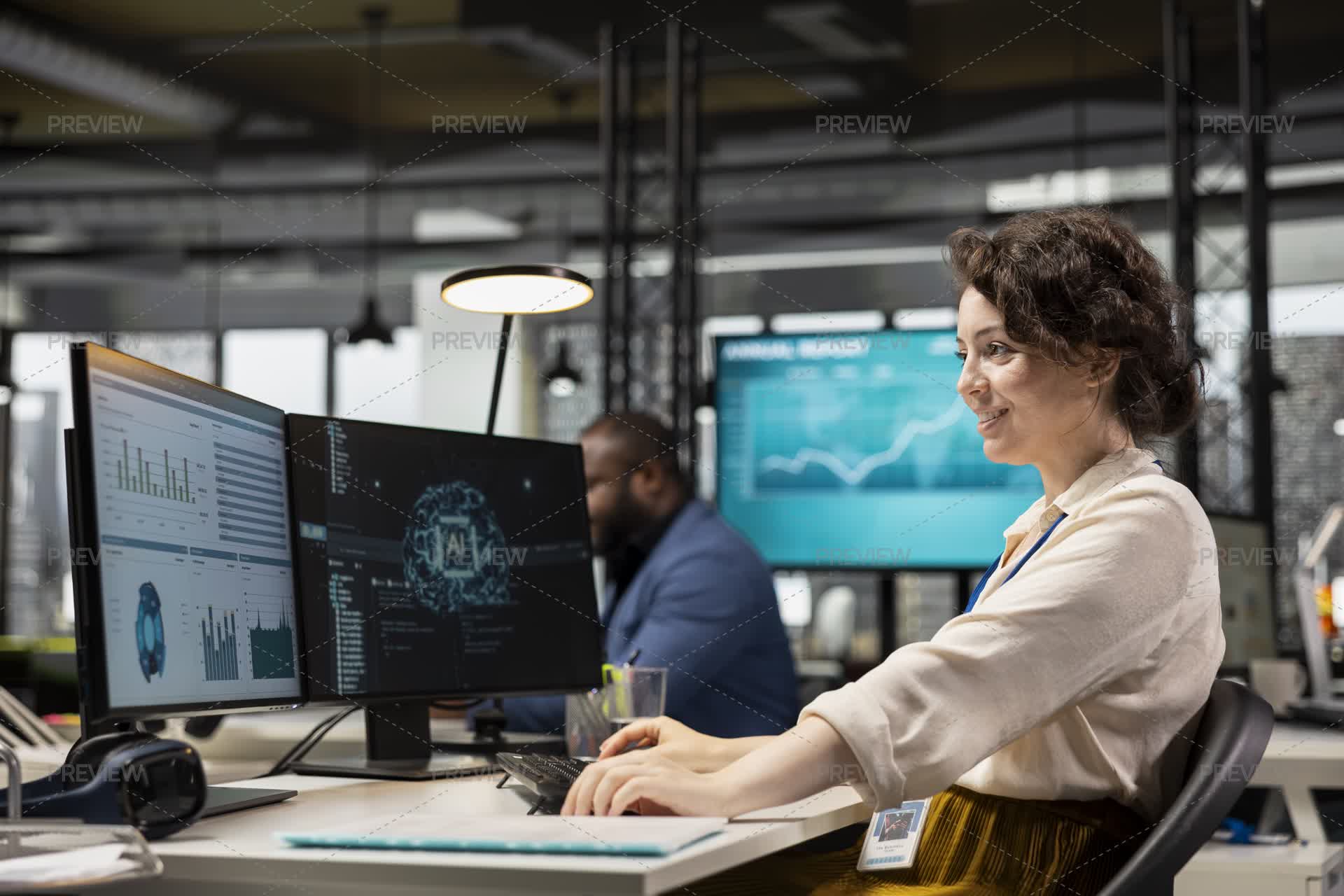Machine Learning Employee Female Employee Using AI Machine Learning For Efficiency Recognition ...