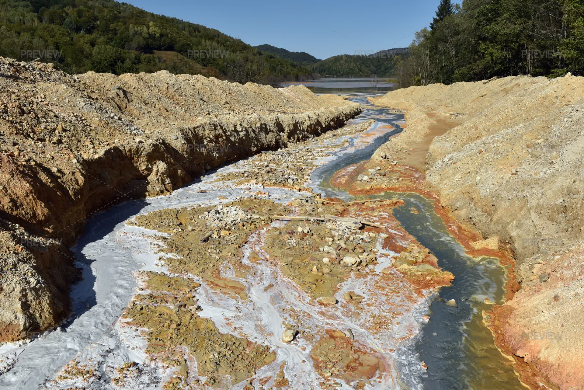 Acid Mine Water Drainage Flow Toxic Mine Waters Polluting The acid-mine-water-drainage-flow-toxic-mine-waters-polluting-the